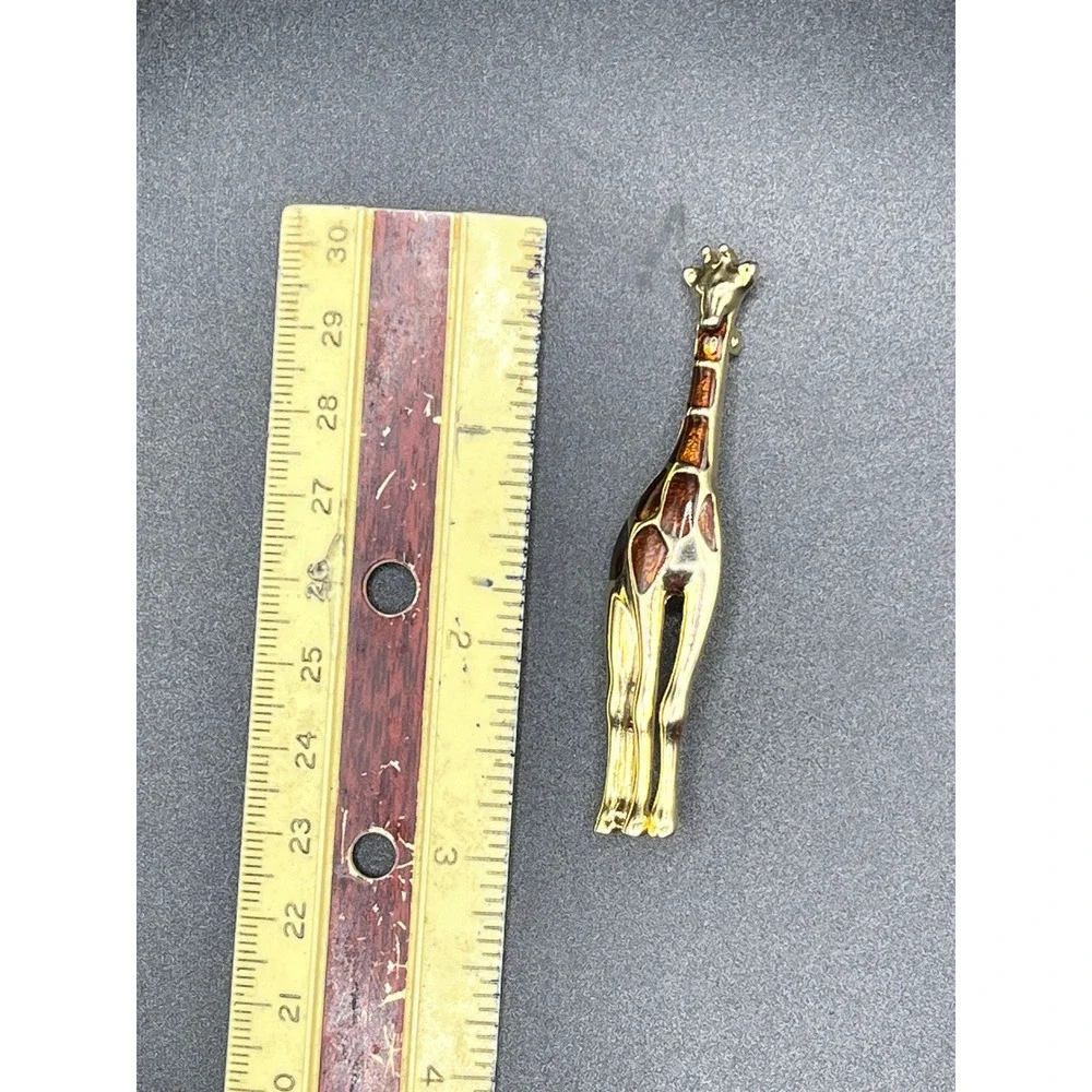 Gold Tone Giraffe Pin Enamel Brooch Women Jewelry Safari Zoo Liz Claiborne 2.75